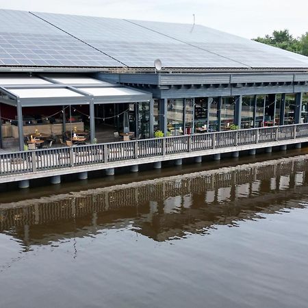 Veenland Hotel Haren Exterior photo