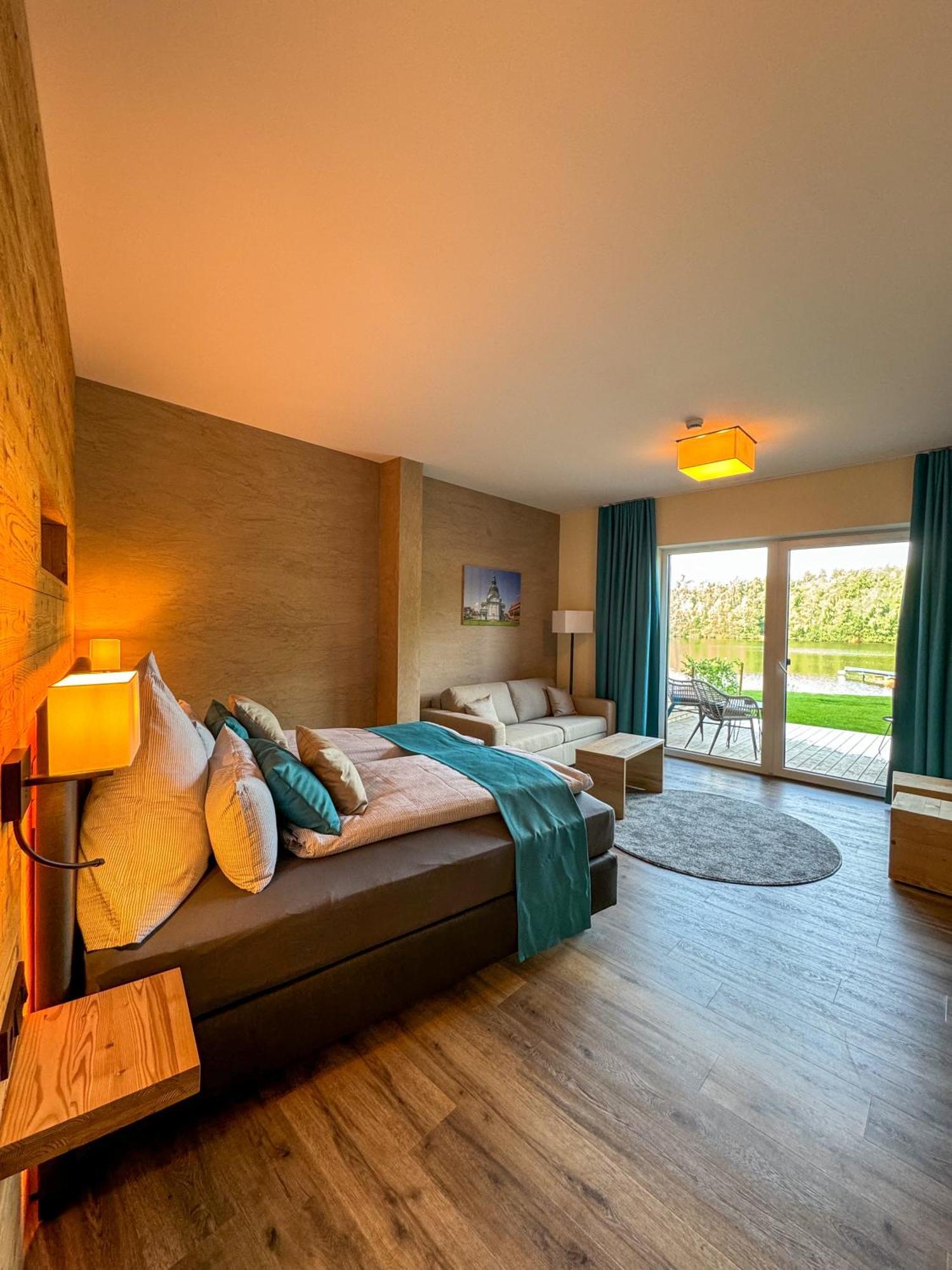 Veenland Hotel Haren Exterior photo